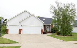 1905 36 1/2 Ave, Fargo, ND 58104-5912