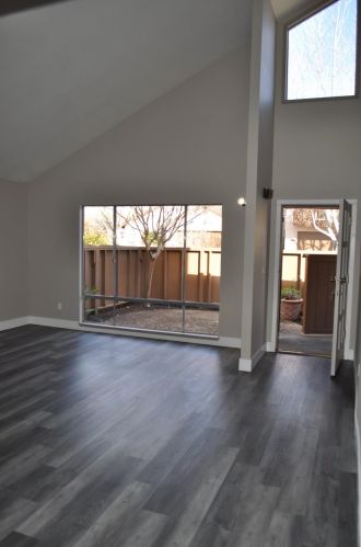 1804 Laurel Oak Dr, Modesto, CA 95354-1625