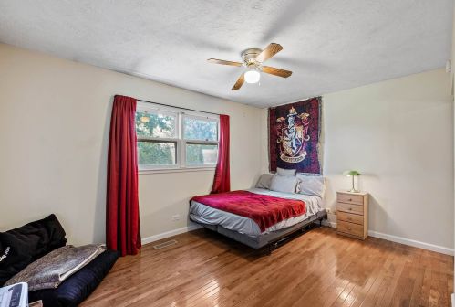 513 Castle Ct, Lemont IL  60440-2510 exterior