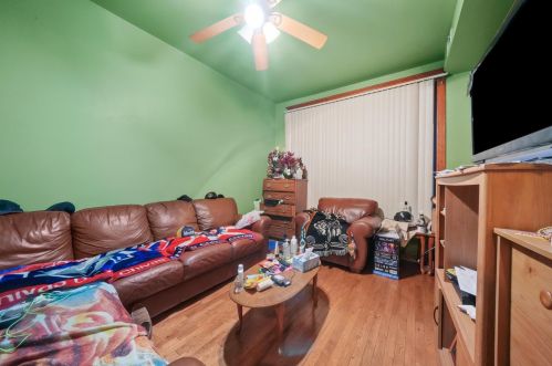 2813 Harding Ave, Chicago, IL 60623-4418