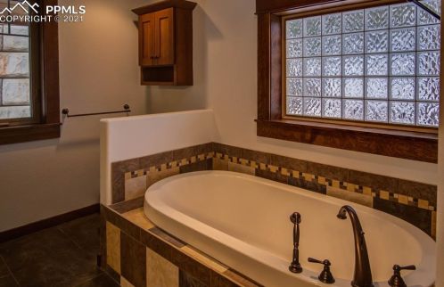 1339 Midland Ave, Woodland Park CO 80863-3118 exterior