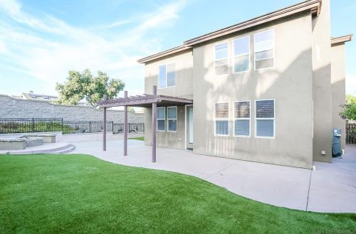 1728 Picket Fence Dr, Chula Vista CA  91915-1858 exterior