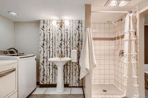 2811 4 Ave, Denver CO 80203-4008 exterior