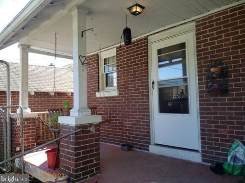 302 Fleet St, Primrose PA 17901-3726 exterior