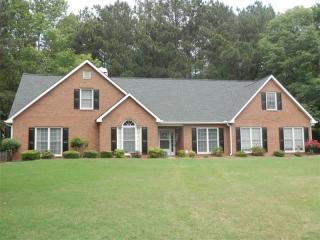 2297 Ironwood Hill Ct, Dacula, GA 30019-4604