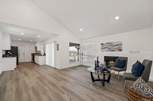 9447 Stirrup St, Riverside CA  92509-4960 exterior