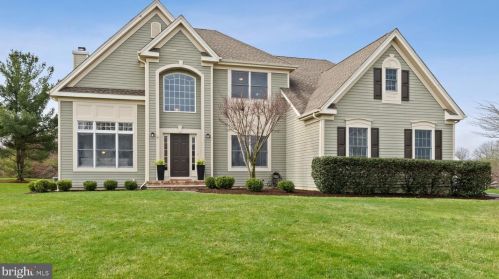 5 Interlachen Ct, Montgomery, NJ 08558-2362