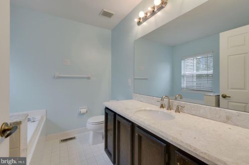 8205 Normandy Dr, Mount Laurel NJ  08054-5951 exterior