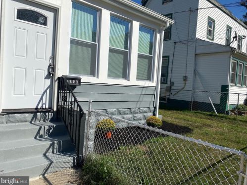 2258 37th St, Camden, NJ 08110-2212