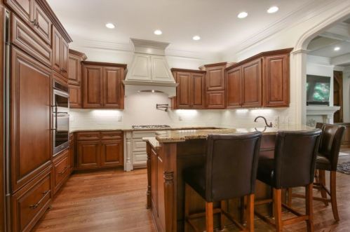 34 High Top Cir, Atlanta GA  30328-5934 exterior