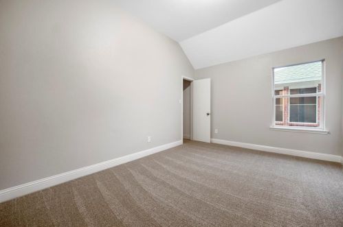 5600 Meadows Way, Fort Worth TX  76180-6315 exterior