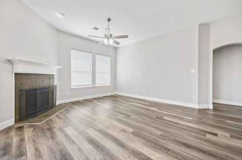 5122 Willow Bend Ln, Garland TX  75048-4581 exterior