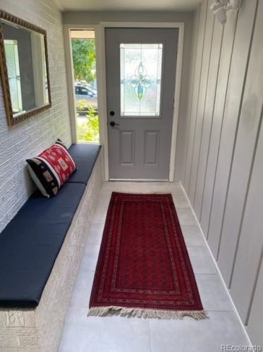 590 Pennwood Cir, Englewood, CO 80113-6937