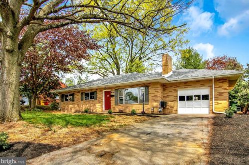 3806 Darby Rd, Harrisburg, PA 17109-4834