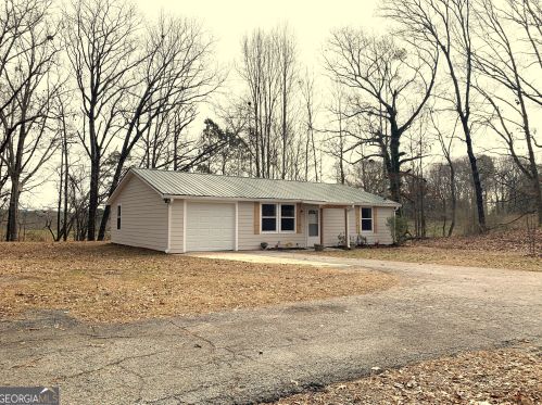 311 Wards Cir, Toccoa, GA 30577-8563