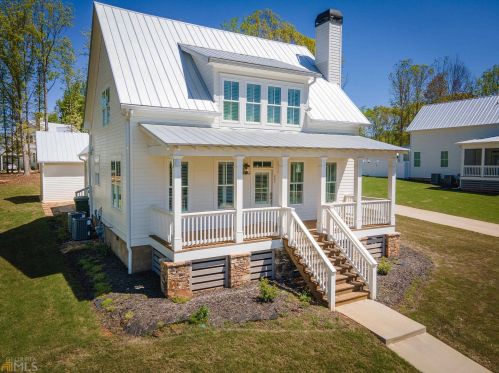 205 Underwood St, Cleveland, GA 30528-1261
