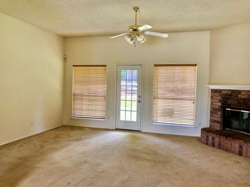 1121 Doreen St, Fort Worth TX  76108-2923 exterior