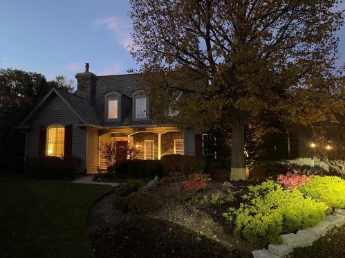 1546 Bobolink Cir, Bull Valley, IL 60098-8075