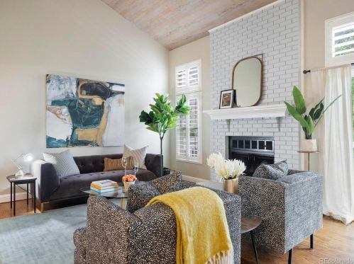 7462 Monaco St, Englewood CO  80112-1302 exterior