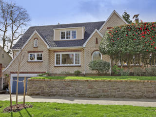 458 Royal Ct, Portland OR  97232-3342 exterior