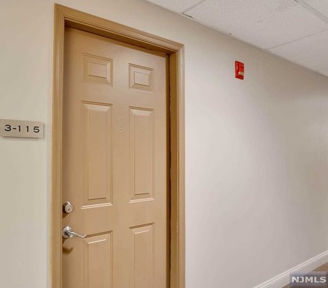 3115 City Pl, Edgewater NJ  07020-3148 exterior