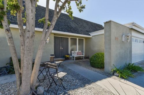 9390 Shrike Ave, Santa Ana, CA 92708-7254