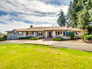 11720 Bull Mountain Rd, Portland, OR 97224-2750