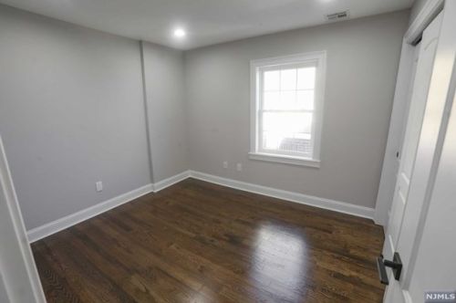 83 Columbia St, Wood-Ridge NJ  07075-2403 exterior