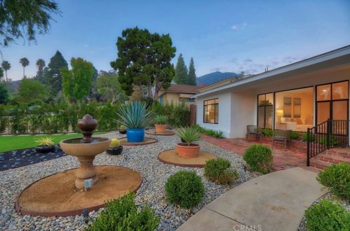 1622 Virginia Ave, Glendale CA  91202-1246 exterior