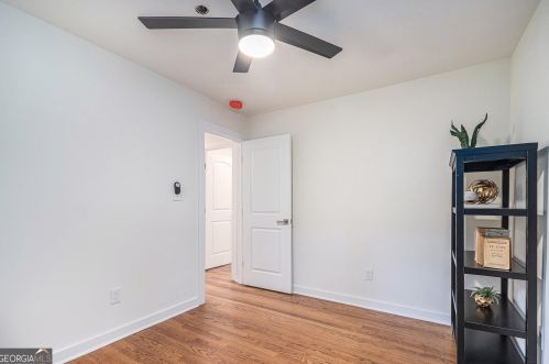 2130 Bolling Brook Dr, Atlanta GA  30311-2516 exterior