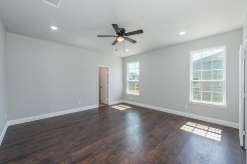 5565 Justine Pl, Fort Worth TX  76126-6353 exterior