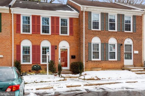 11964 Heathcote Ct, Herndon, VA 20191-2716