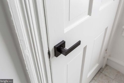 535 Strawberry St, Lancaster PA  17602-4466 exterior