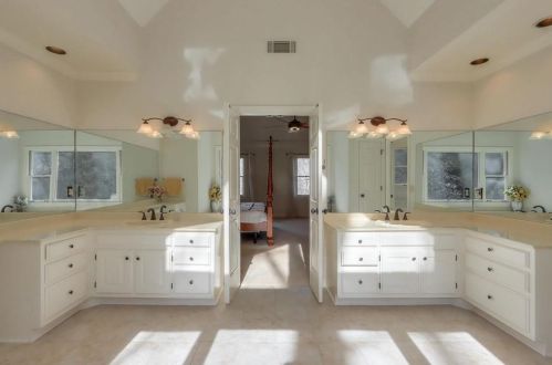 1775 Brandon Hall Dr, Atlanta GA  30350-3706 exterior