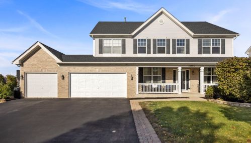 12736 Grande Poplar Cir, Plainfield, IL 60585-2826