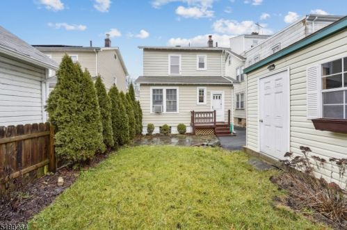 224 Laurel Ave, Maplewood NJ  07040-1914 exterior