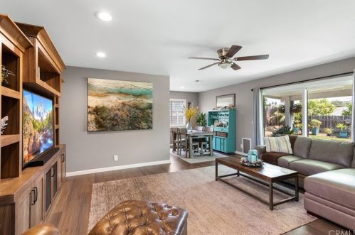 554 Gold Dr, Oceanside, CA 92057-4326