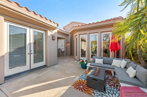 78715 Castle Pines Dr, La Quinta, CA 92253-5818