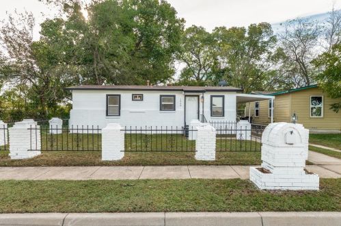 1948 Delga St, Fort Worth TX  76102-1408 exterior