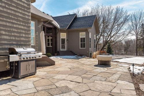 2165 Charlton Rd, Saint Paul MN  55118-4738 exterior