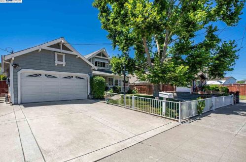 1319 P St, Livermore, CA 94551-1672