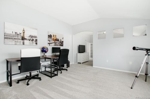 21984 Oxford Pl, Denver CO 80014-5137 exterior