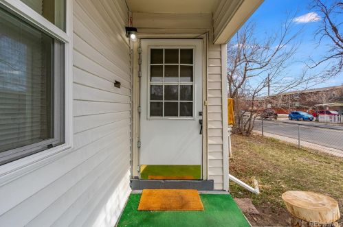 1700 Akron St, Denver, CO 80010-1709