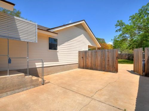 8302 Farmington Ct, Austin TX  78736-1744 exterior