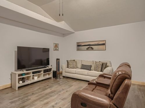 7704 Clenis Ln, Fort Worth TX  76180-6868 exterior