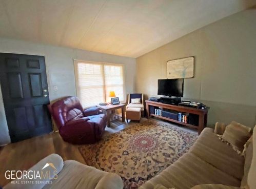 926 Knottywood Dr, Lavonia, GA 30553-2311