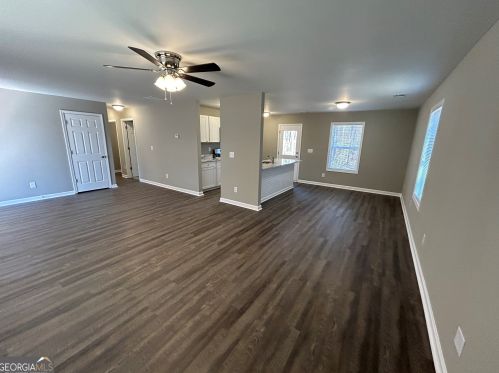 302 Tommy Lee Fuller Dr, Loganville, GA 30052-0039