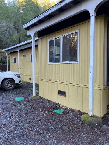 5011 Canyon Rd, Willits, CA 95490-9201