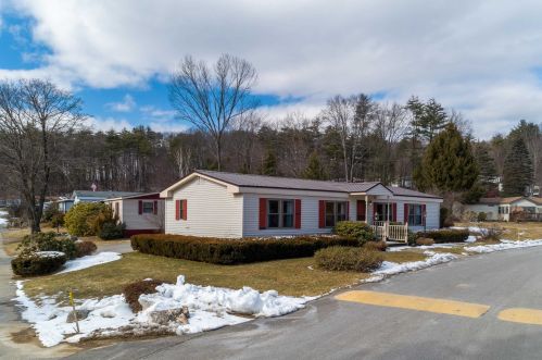 66 Partridge Ln, Goffstown, NH 03045-6634
