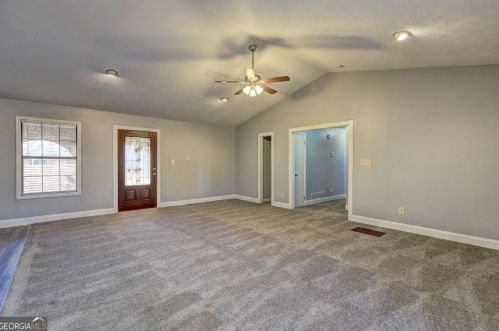 6495 Old Macon Hwy, Rex GA 30273-1852 exterior